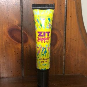 Perfectly posh zit zapper